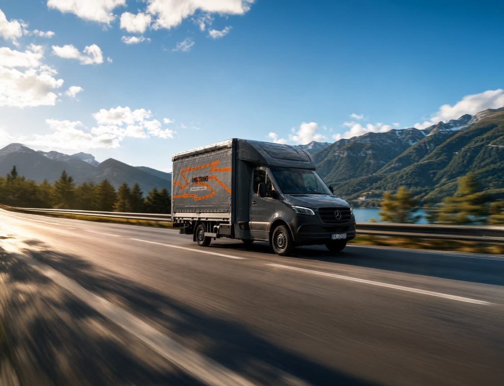 Bus AMG Trans na trasie górskiej – transport SENT z monitoringiem w czasie rzeczywistym